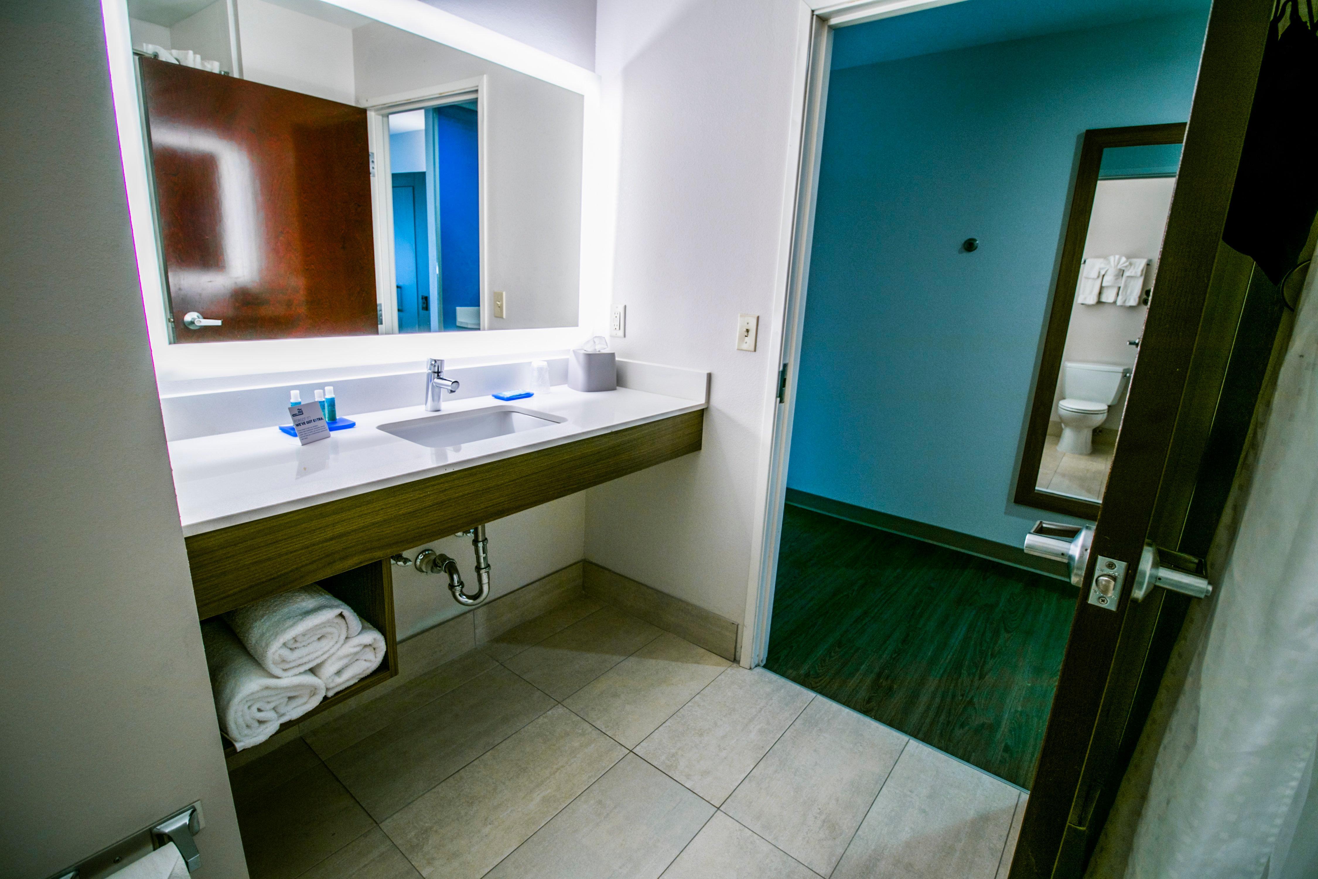Holiday Inn Express Hotel & Suites Baton Rouge -Port Allen By Ihg Ngoại thất bức ảnh